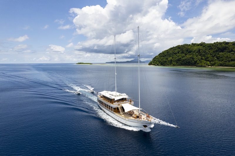 Fenides luxury yacht in Indonesia