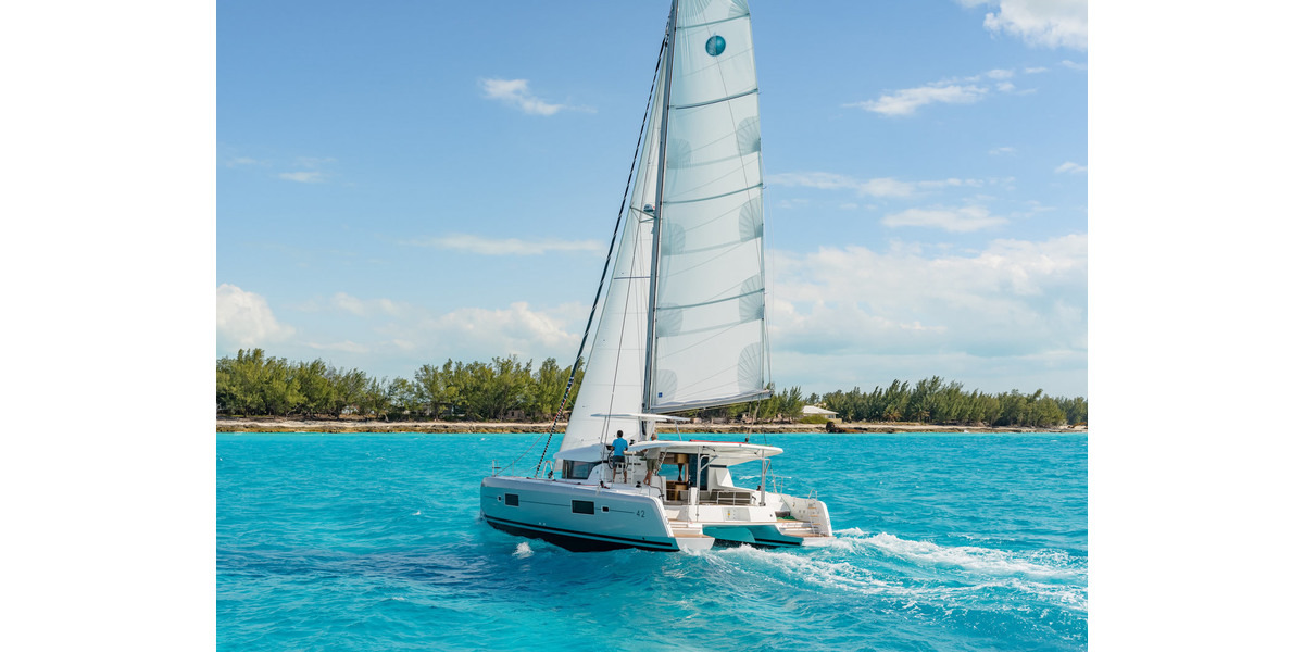 luxury-yacht-charter-in-martinique-boataffair