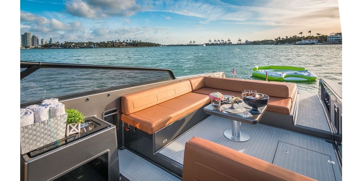 Luxury Yacht Charter in Miami Beach Marina | Boataffair