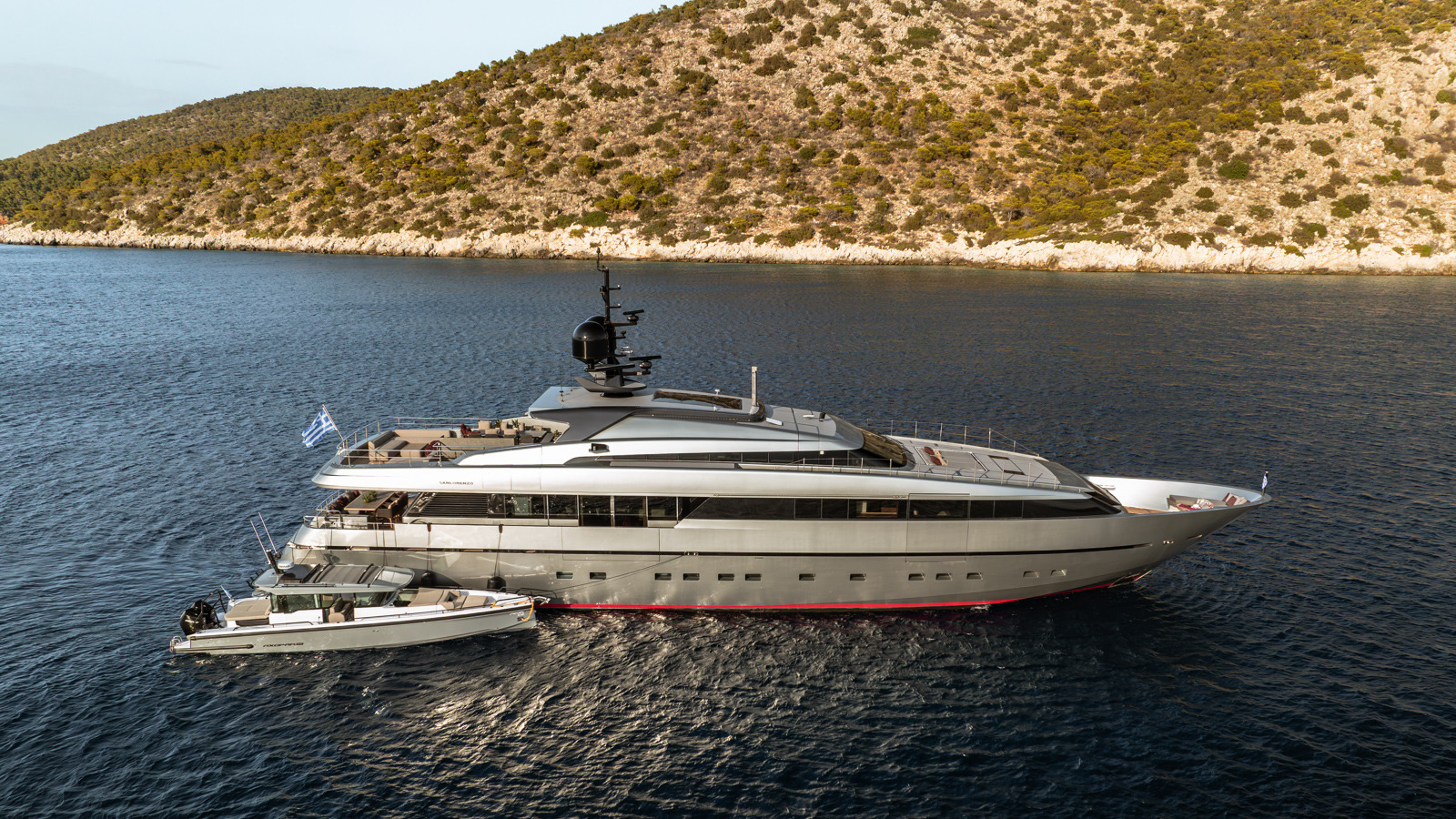Yacht Charter NAIA 